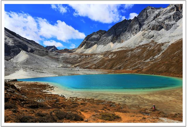 稻城亞丁牛奶海徒步攻略,探訪在海拔4500米的圣湖