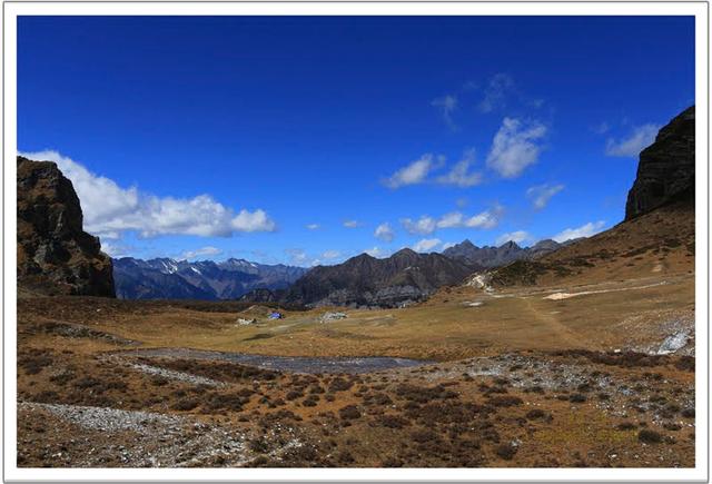 用腳步丈量四川稻城亞丁的美麗,仙乃日雪山轉山攻略