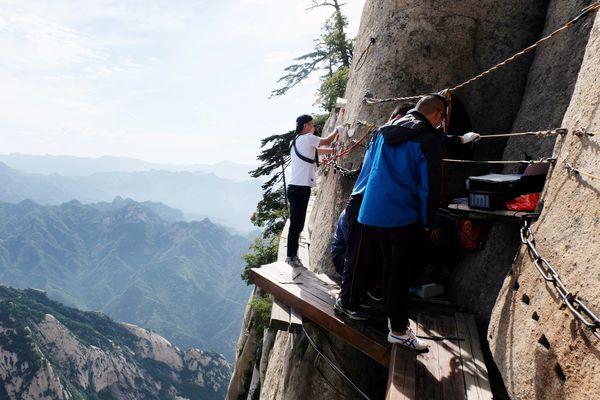 華山第一奇險長空棧道,來西安就是為了它