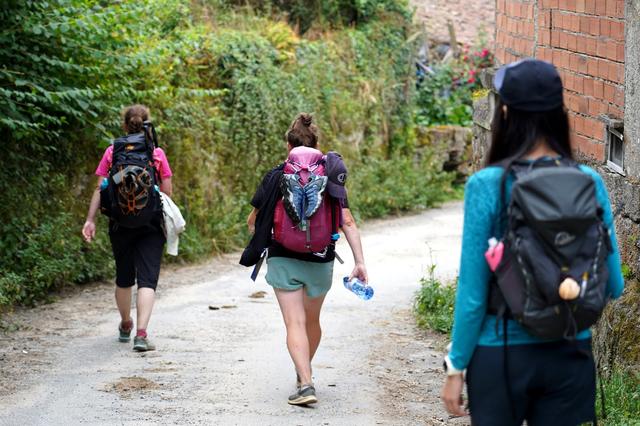 穿梭都市與戶外,英國戶外品牌Lowe Alpine多功能輕量背包實測