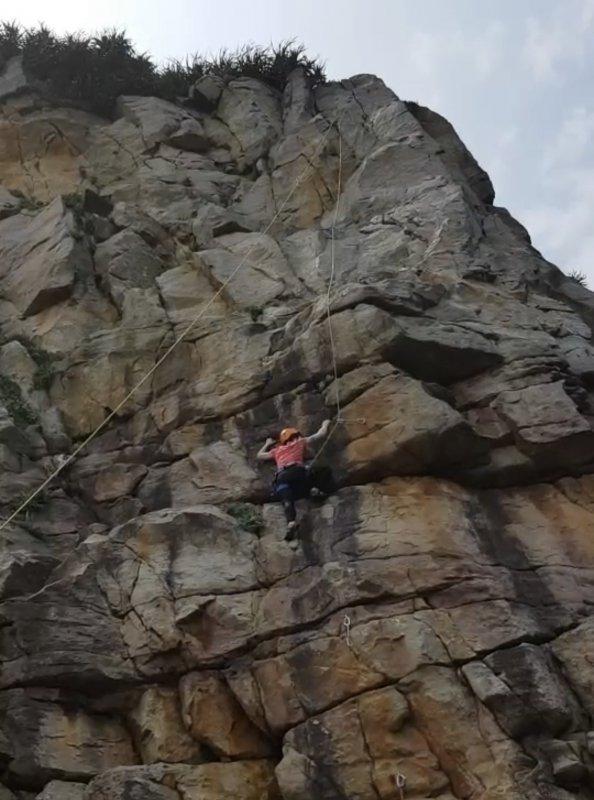 實測Odlo奧遞樂圓領防曬短袖,一件適合夏季運動穿著的T恤