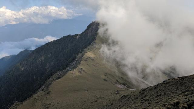 羊毛適合夏天穿?美國戶外品牌SmartWool羊毛衣襪實測體驗