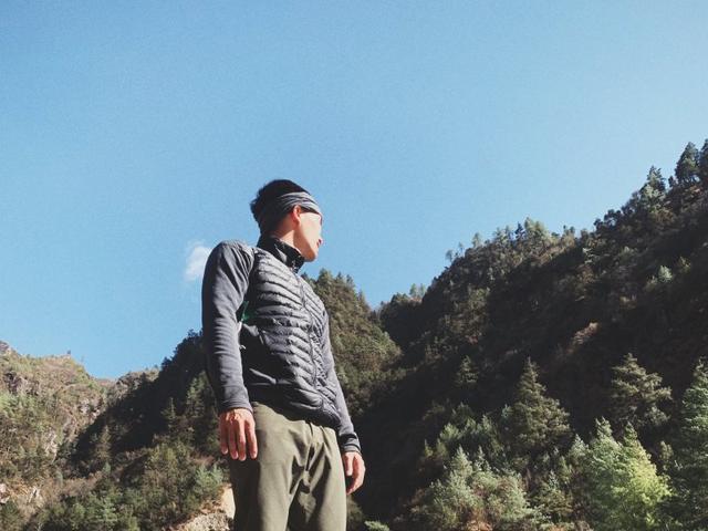 尼泊爾珠峰大本營EBC徒步日記,戶外裝備清單之沖鋒衣、棉服和保暖內(nèi)衣