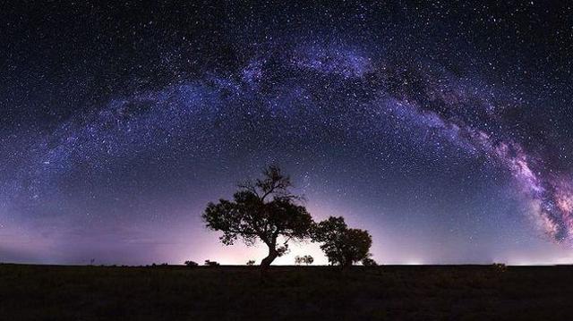 上海到拉薩旅游指南, 從東至西的文化大碰撞
