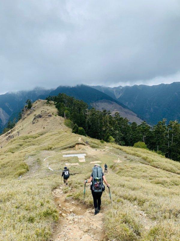 羊毛適合夏天穿?美國戶外品牌SmartWool羊毛衣襪實測體驗