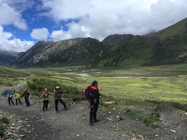 四川格聶轉(zhuǎn)山行C線游記攻略,20萬步的徒步體驗