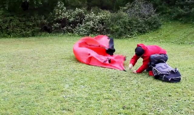 如何搭帳篷的方法,關于大風中搭設或打包帳篷的問題