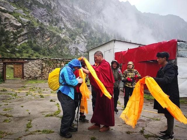 四川格聶轉(zhuǎn)山行C線游記攻略,20萬步的徒步體驗