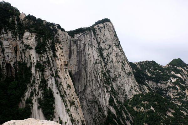 西安華山一日游,全程徒步西岳華山五峰全攻略