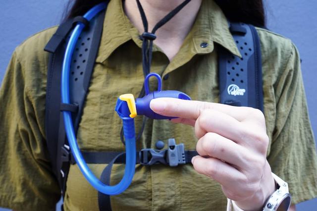 穿梭都市與戶外,英國戶外品牌Lowe Alpine多功能輕量背包實測