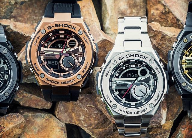 卡西歐G-SHOCK G-STEEL系列腕表，材質混搭金屬感之上