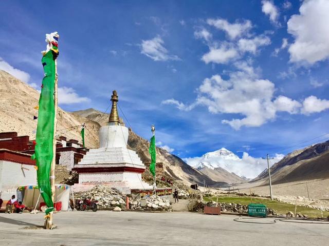 珠穆朗瑪峰周邊景點攻略,必去的景點有這些