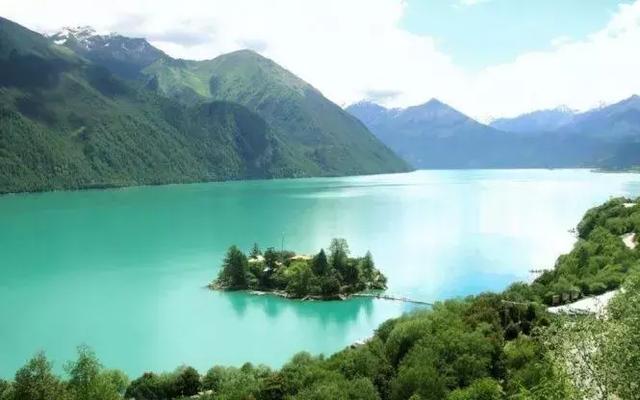 中國哪些徒步路線,深受國內外徒步愛好者們的喜愛呢？