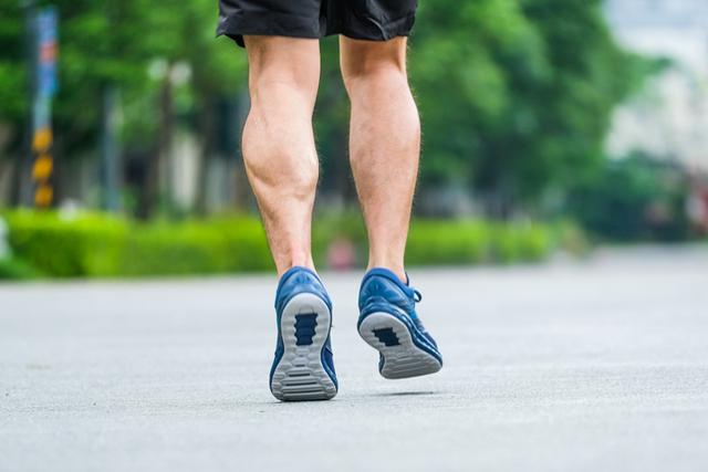 遇見腳下的Mizuno美津濃跑步鞋,陪你跑出人生方向