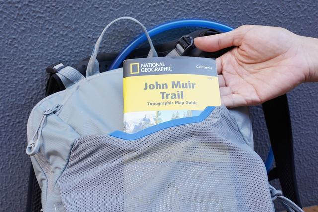 穿梭都市與戶外,英國戶外品牌Lowe Alpine多功能輕量背包實測