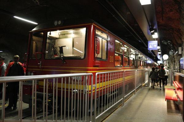 我的歐洲行之少女峰Jungfrau,坐火車游瑞士登少女峰