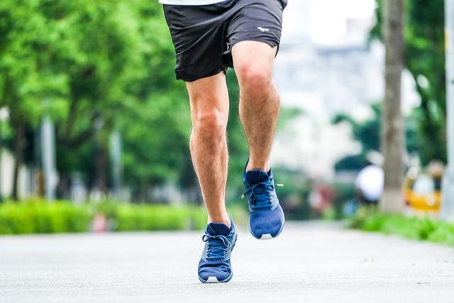 遇見腳下的Mizuno美津濃跑步鞋,陪你跑出人生方向