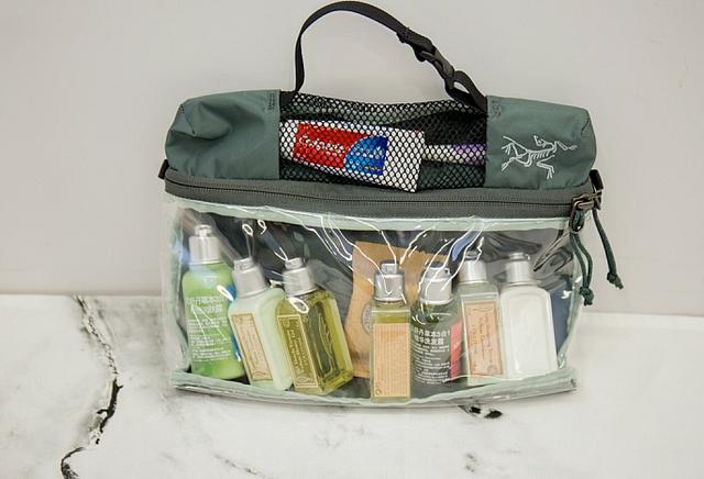 旅行好物分享,Arc'teryx始祖鳥旅行洗漱收納袋系列開箱實測