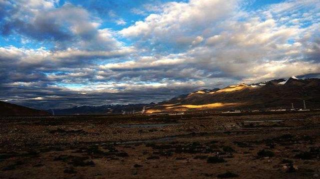 上海到拉薩旅游指南, 從東至西的文化大碰撞