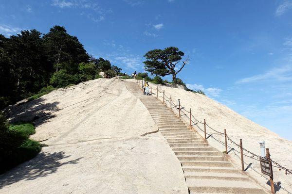 西安華山一日游,全程徒步西岳華山五峰全攻略