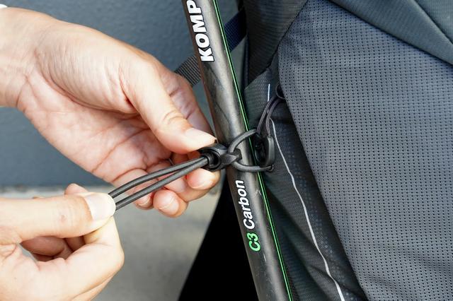 穿梭都市與戶外,英國戶外品牌Lowe Alpine多功能輕量背包實測