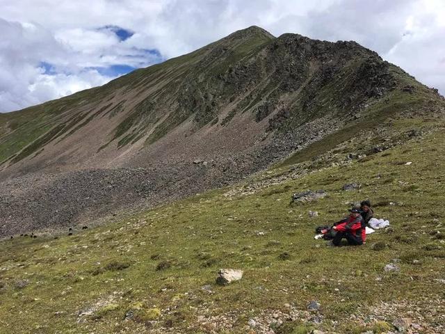 四川格聶轉(zhuǎn)山行C線游記攻略,20萬步的徒步體驗