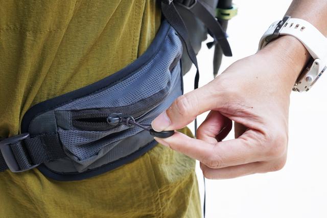 穿梭都市與戶外,英國戶外品牌Lowe Alpine多功能輕量背包實測