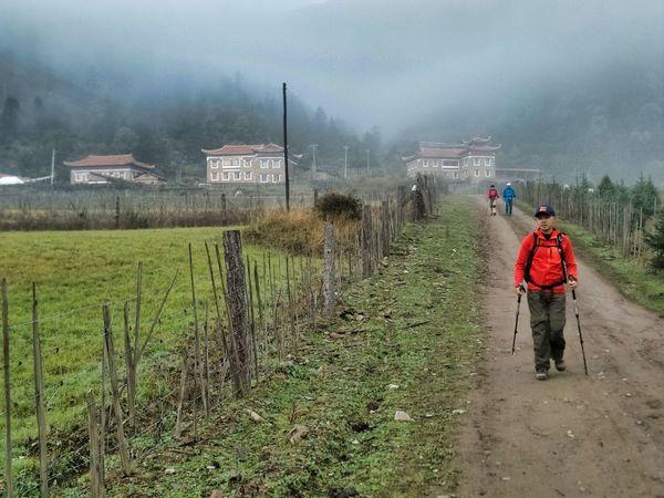 四川登山初體驗,登上海拔5588米貢嘎雪山那瑪峰