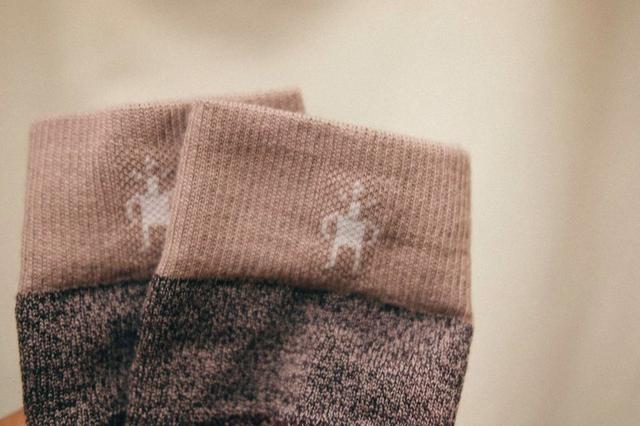 尼泊爾珠峰大本營(yíng)EBC徒步日記,戶外裝備之戶外褲、登山鞋和登山襪