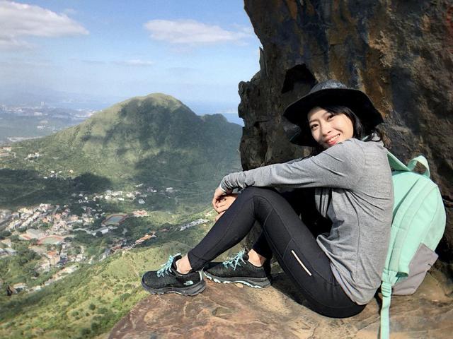 美女實測北面(The North Face)防水透氣徒步鞋