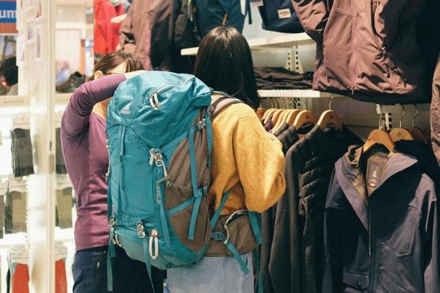 尼泊爾珠峰大本營EBC徒步日記,戶外裝備之戶外背包、帽子和水壺