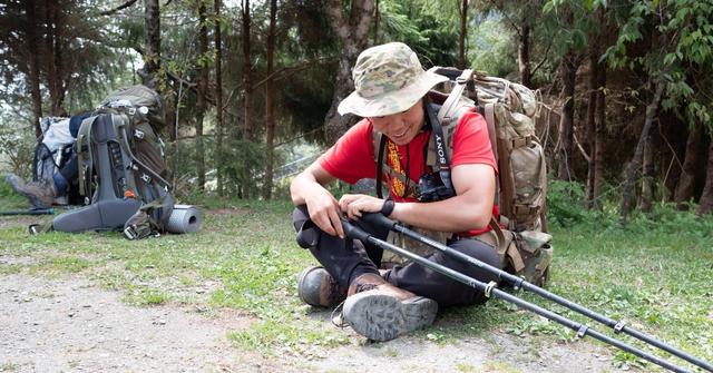 爬山一定要帶登山杖,我的登山杖開箱實測
