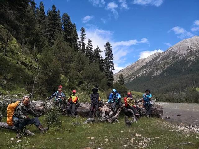 四川格聶轉(zhuǎn)山行C線游記攻略,20萬步的徒步體驗