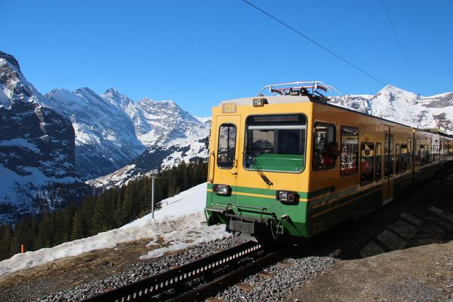 瑞士火車行攻略,一睹阿爾卑斯最美山峰馬特洪峰