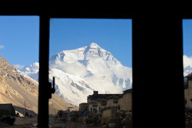 西藏珠峰大本營,距離世界最高峰珠穆朗瑪峰最近的地方