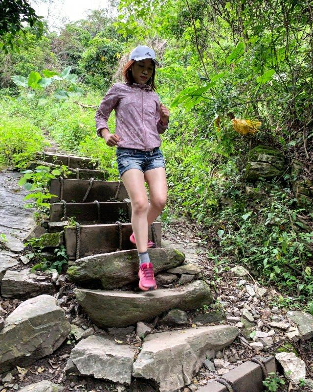 薩洛蒙Salomon越野跑鞋測評,可以路跑也能越野跑的雙棲戶外鞋