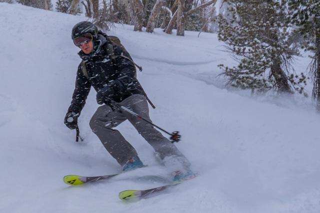 戶外沖鋒衣(硬殼)哪個品牌的好,戶外裝備實驗室推薦