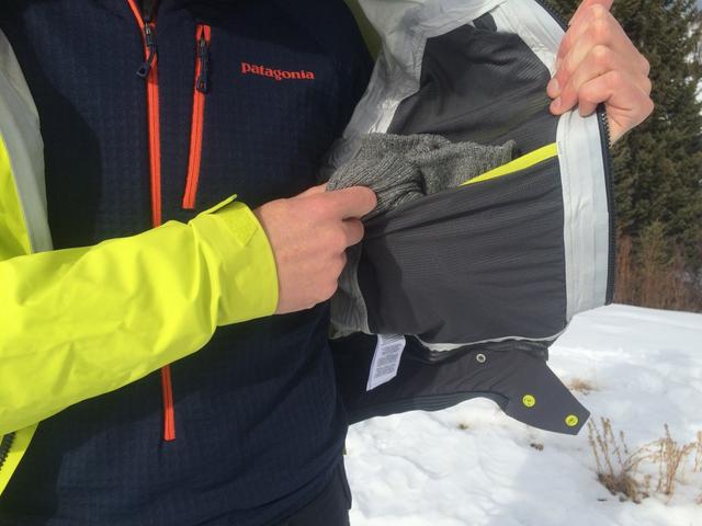 戶外沖鋒衣(硬殼)哪個品牌的好,戶外裝備實驗室推薦