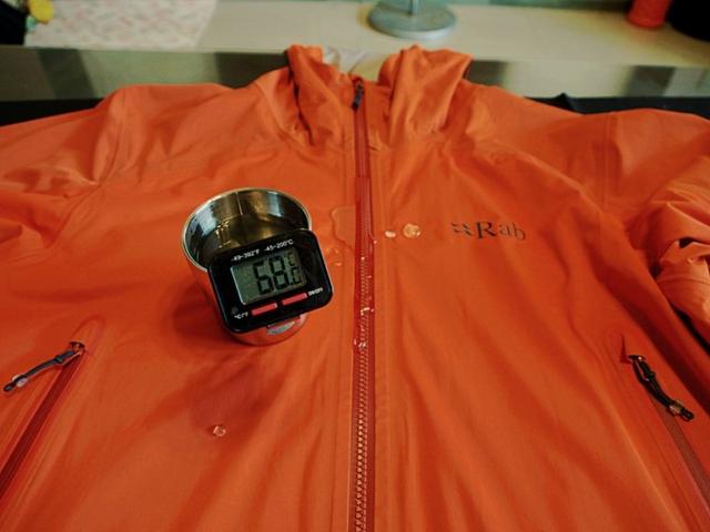 戶外品牌Rab軟殼外套裝備測評,帥氣且實用的軟殼