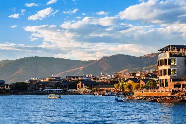 滇藏線旅游攻略,從昆明自駕到西藏的這條滇藏公路美的讓你舍不得眨眼