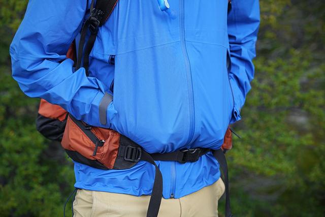 戶外沖鋒衣(硬殼)哪個品牌的好,戶外裝備實驗室推薦