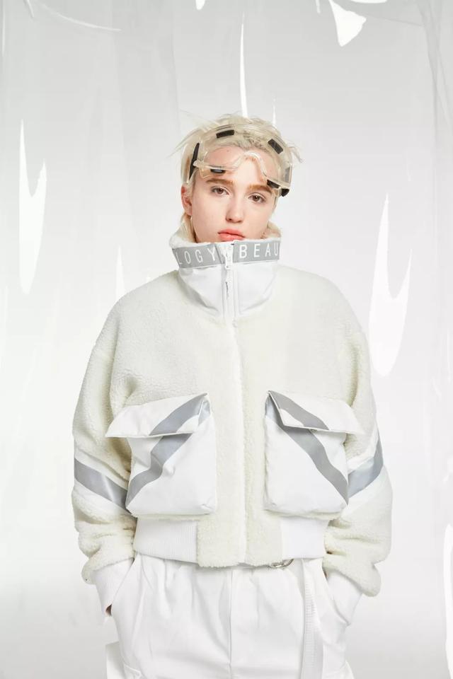 沒搶到KAWS聯名T恤?亞太戶外展這些潮流機能品牌不服