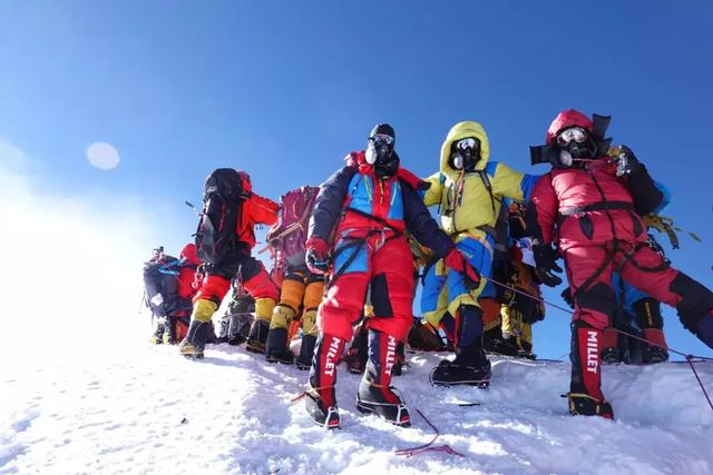 登個珠峰要花多少錢,有錢就可以登珠峰嗎？