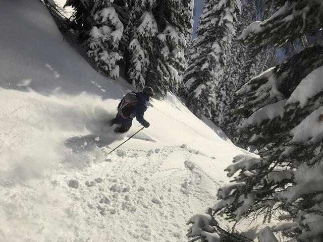 如何選擇沖鋒衣?戶外裝備實驗室最新沖鋒衣全面介紹及選購指南