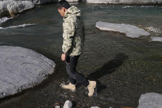 LOWA Z-6S中幫軍靴讓你看明白山寨與正品之間到底有啥區別！