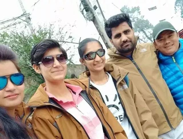 登頂珠峰造假?又一名印度登山者“偽”登頂照被發現