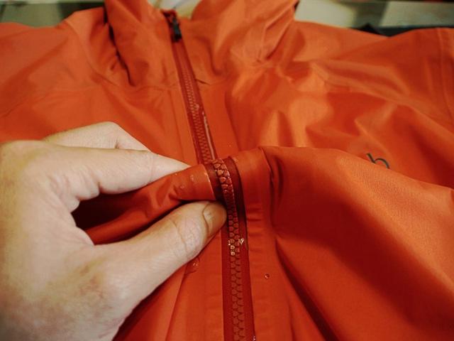 戶外品牌Rab軟殼外套裝備測評,帥氣且實用的軟殼
