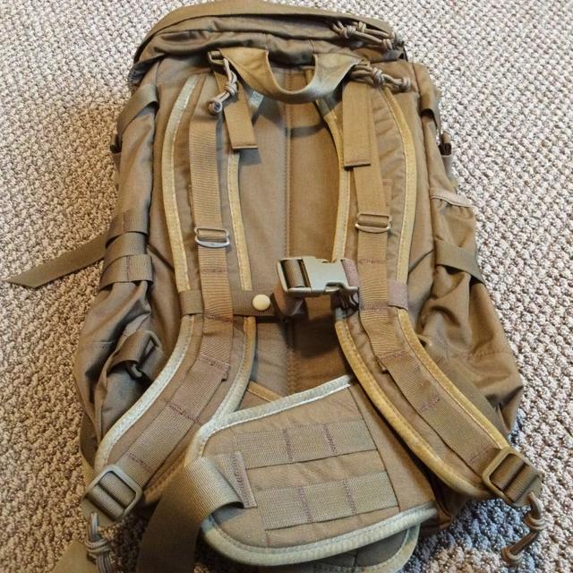 Gregory格里高利經(jīng)典戶外戰(zhàn)術(shù)背包開箱,城市通勤也可使用