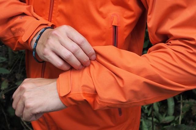 戶外品牌Rab軟殼外套裝備測評,帥氣且實用的軟殼