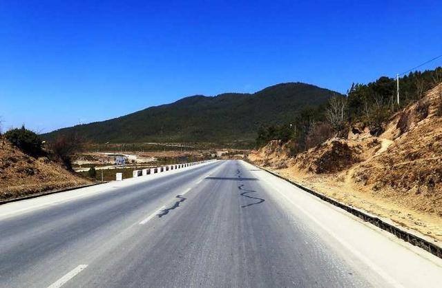 滇藏線旅游攻略,從昆明自駕到西藏的這條滇藏公路美的讓你舍不得眨眼